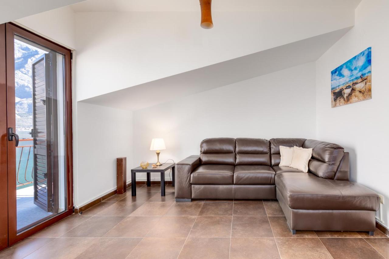 Apartments Pajovic コトル エクステリア 写真