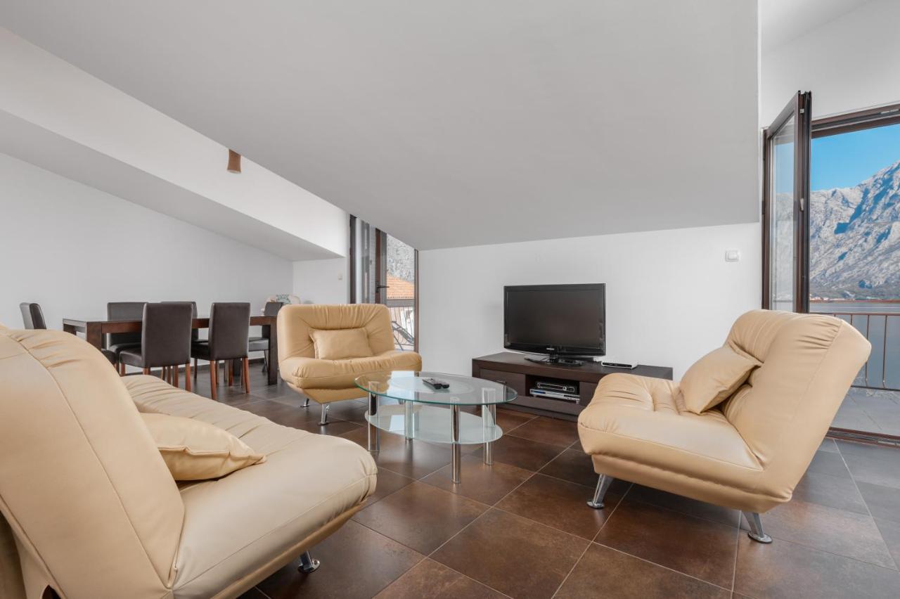 Apartments Pajovic コトル エクステリア 写真